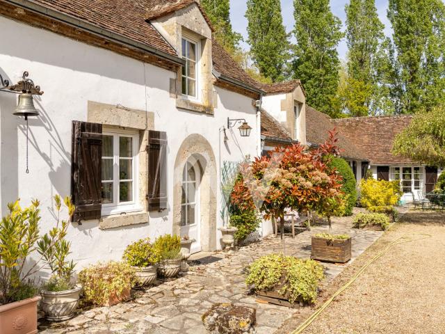 Maison 9 pièces 253 m²