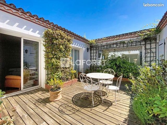 Maison 9 pièces 253 m²