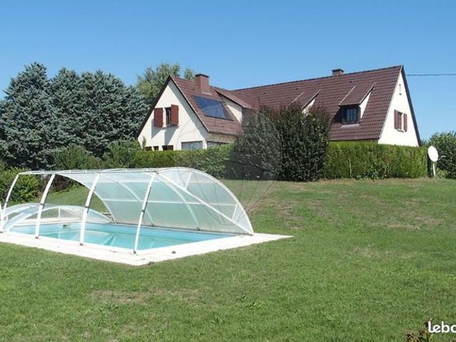 Maison 9 pièces 253 m²