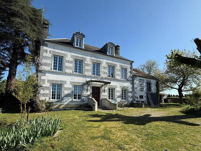 Maison 9 pièces 253 m²