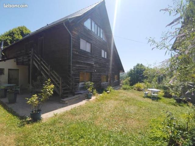 Maison 9 pièces 253 m²