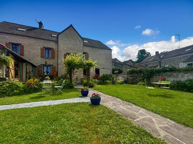 Maison 9 pièces 253 m²