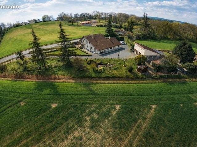 Maison 9 pièces 264 m²