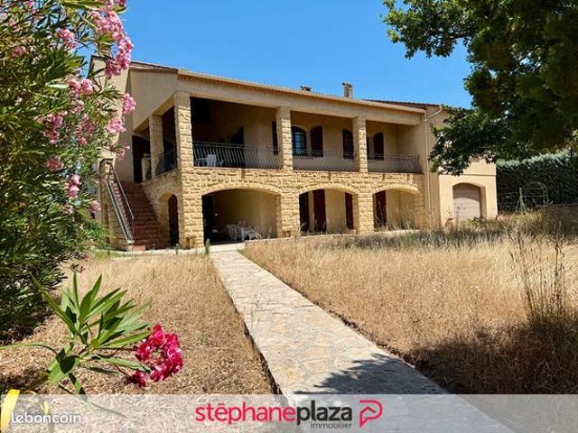 Maison 9 pièces 264 m²