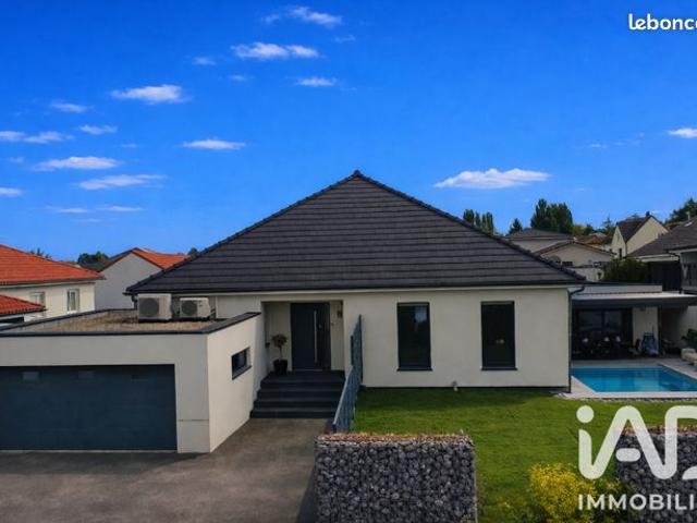 Maison 9 pièces 264 m²