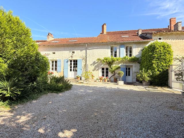 Maison 9 pièces 264 m²