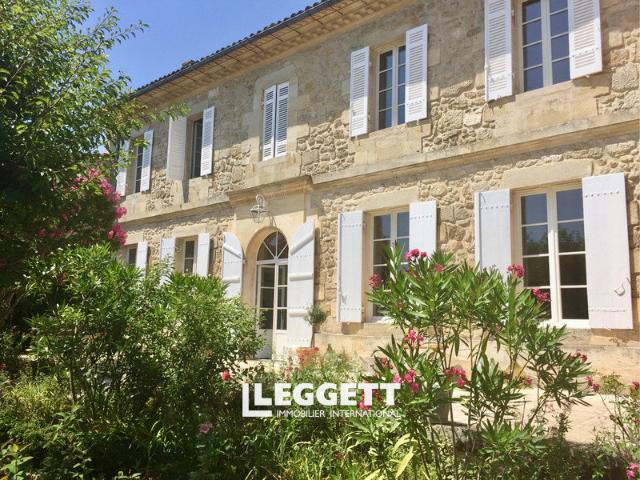 Maison 9 pièces 265 m²