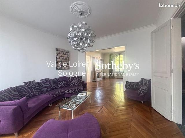 Maison 9 pièces 265 m²