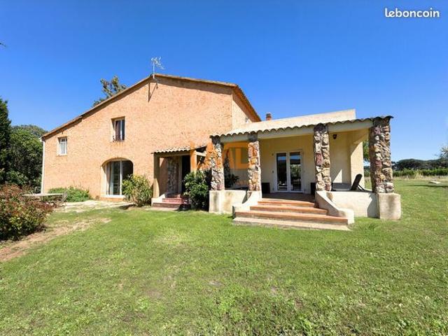 Maison 9 pièces 265 m²
