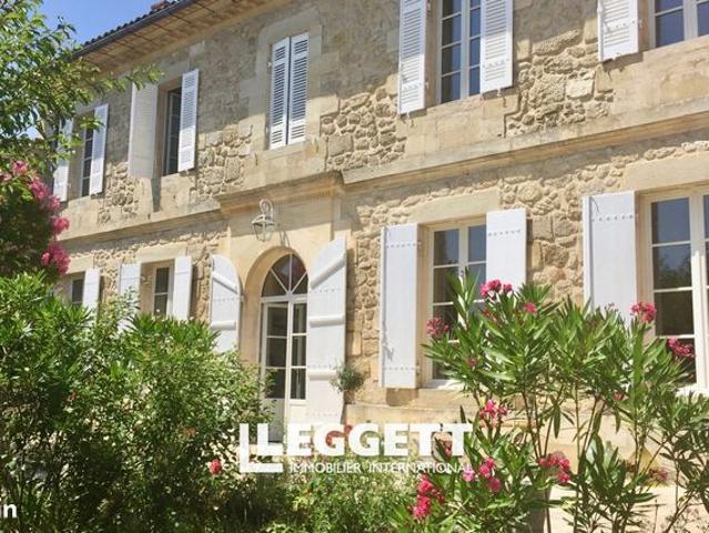 Maison 9 pièces 265 m²