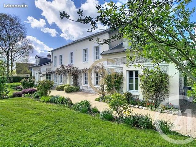 Maison 9 pièces 265 m²