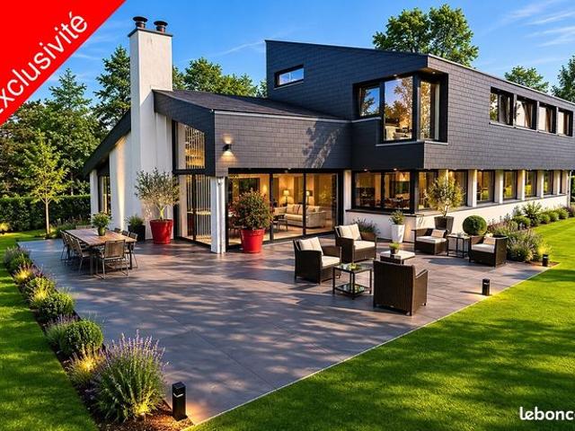 Maison 9 pièces 265 m²