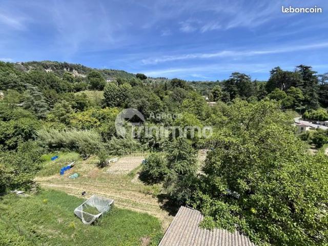 Maison 9 pièces 265 m²