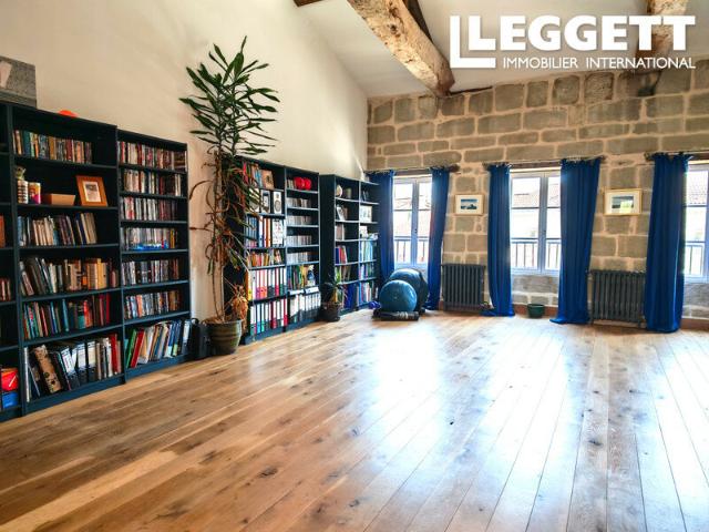 Maison 9 pièces 266 m²