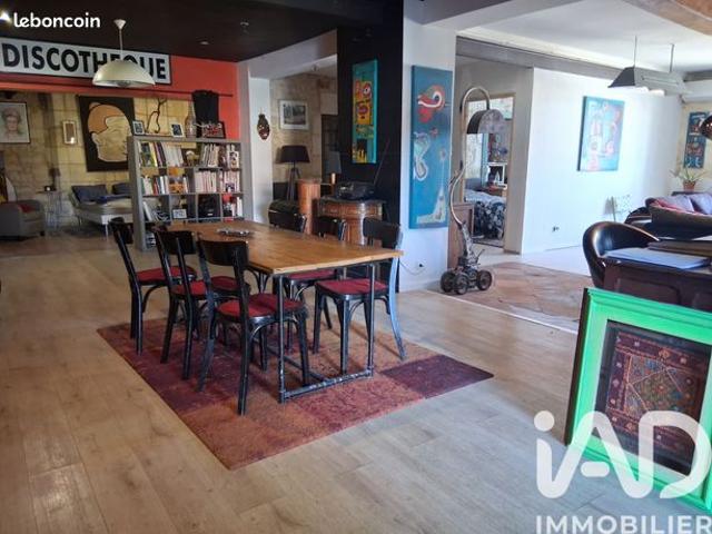 Maison 9 pièces 267 m²