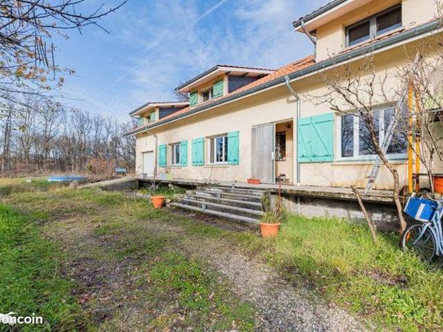 Maison 9 pièces 268 m²