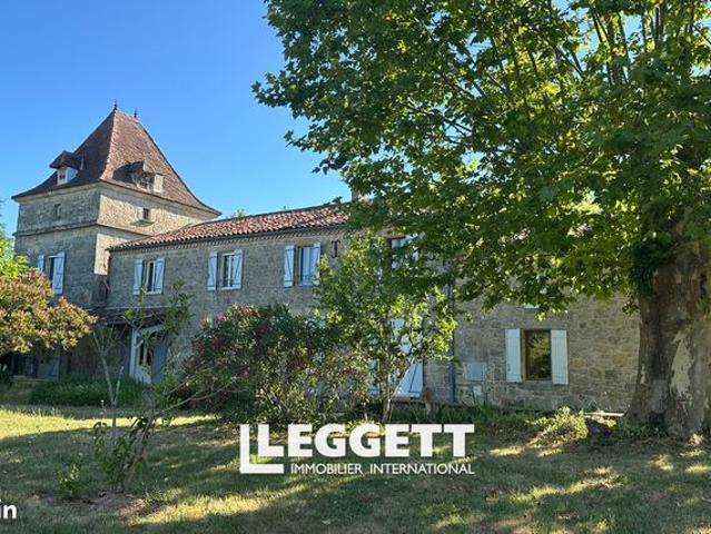 Maison 9 pièces 268 m²
