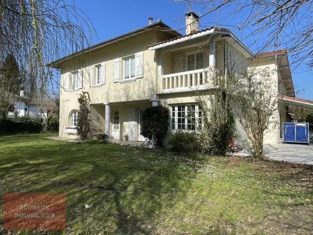 Maison 9 pièces 268 m²