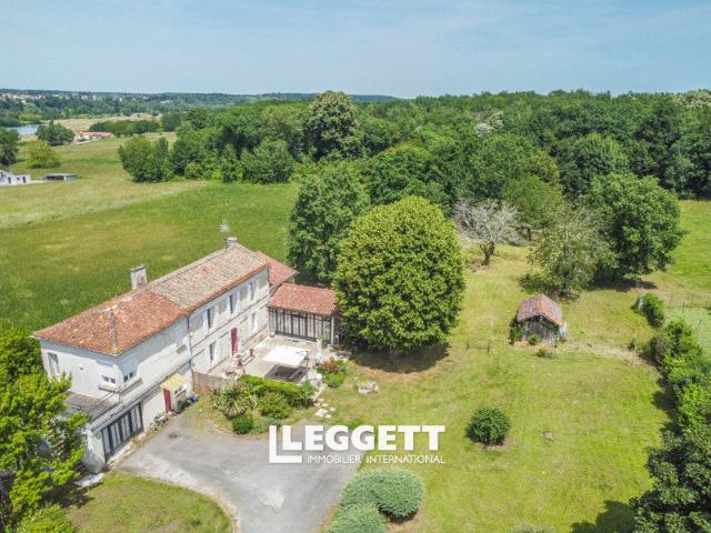 Maison 9 pièces 268 m²