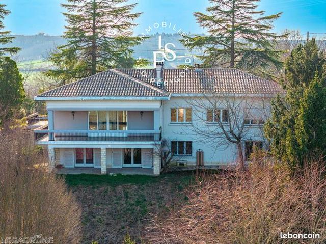 Maison 9 pièces 269 m²