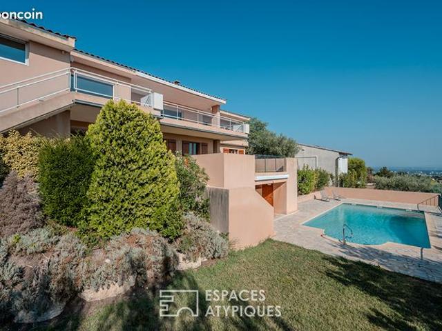 Maison 9 pièces 269 m²