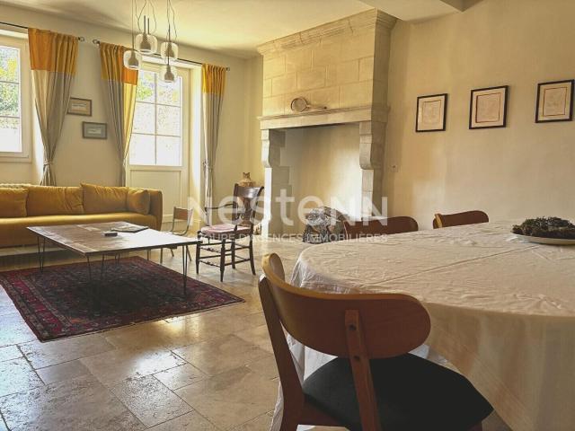 Maison 9 pièces 260 m²