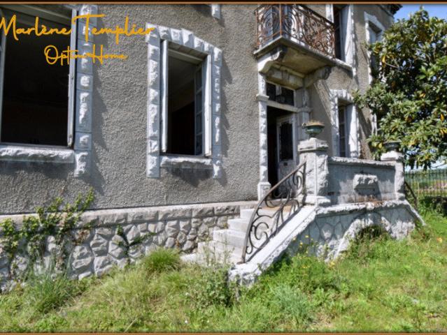Maison 9 pièces 260 m²