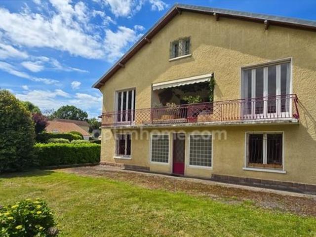 Maison 9 pièces 260 m²