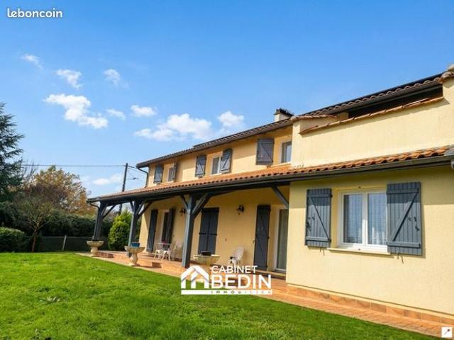 Maison 9 pièces 260 m²