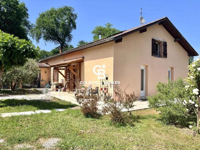 Maison 9 pièces 260 m²
