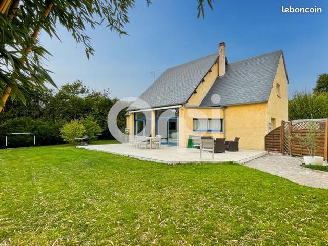 Maison 9 pièces 260 m²