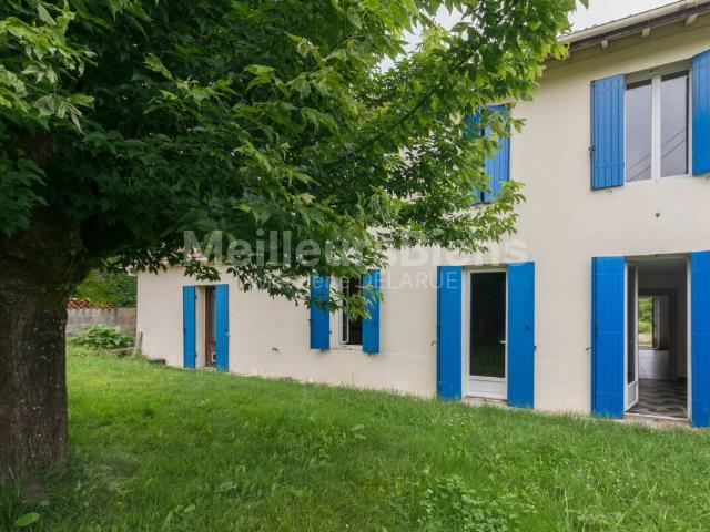 Maison 9 pièces 260 m²