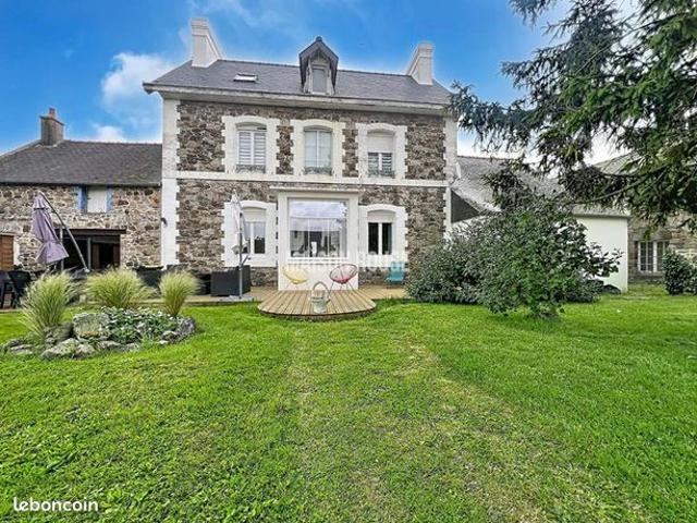 Maison 9 pièces 260 m²