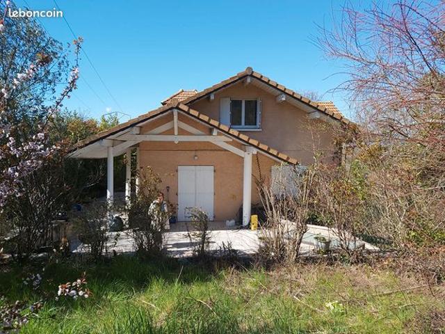 Maison 9 pièces 260 m²