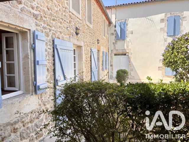Maison 9 pièces 264 m²