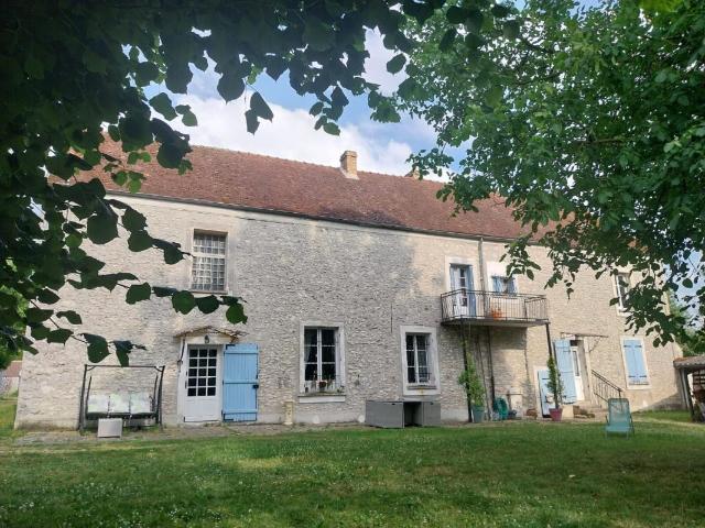 Maison 9 pièces 260 m²