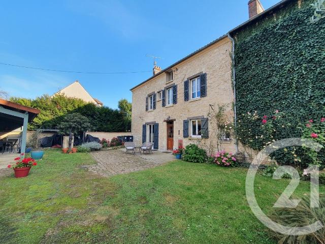 Maison 9 pièces 260 m²