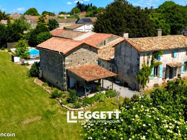 Maison 9 pièces 262 m²