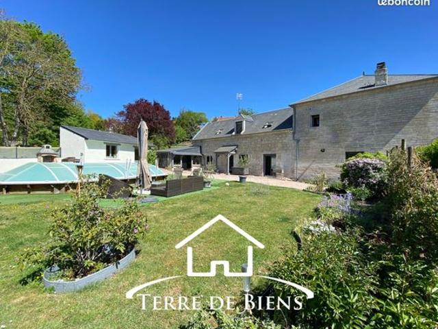 Maison 9 pièces 262 m²
