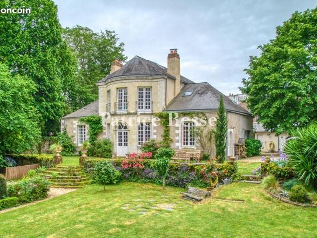 Maison 9 pièces 262 m²