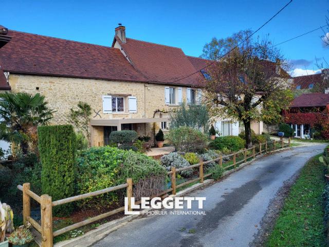 Maison 9 pièces 262 m²