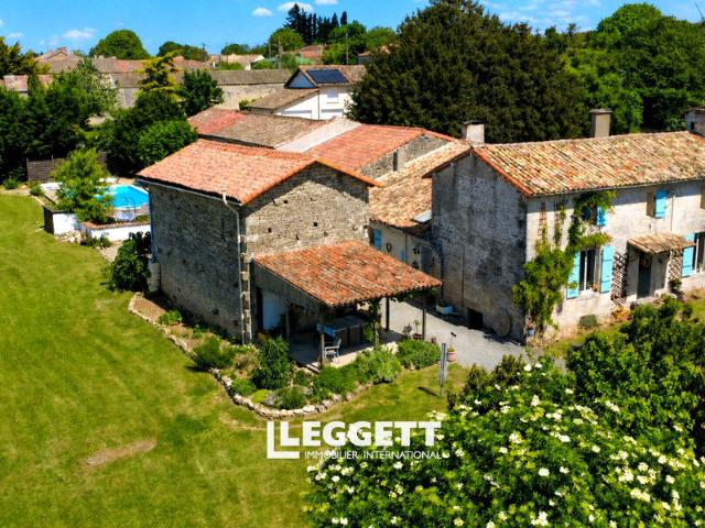 Maison 9 pièces 262 m²