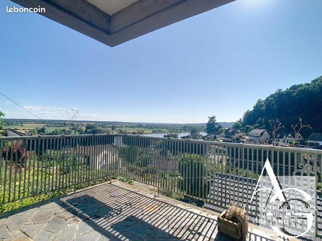 Maison 9 pièces 262 m²