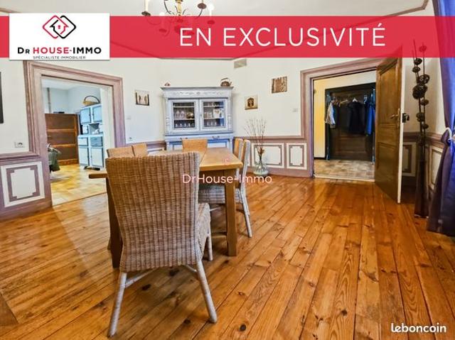 Maison 9 pièces 262 m²