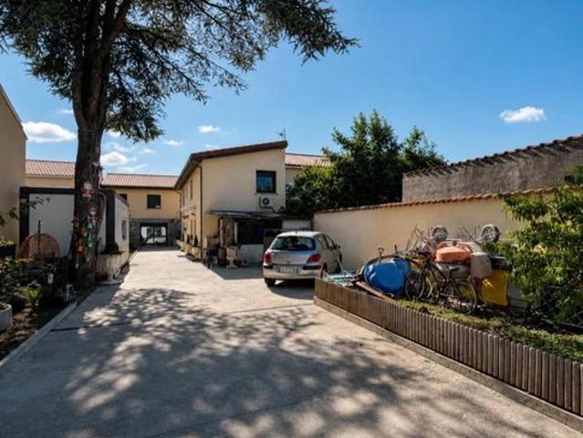 Maison 9 pièces 263 m²