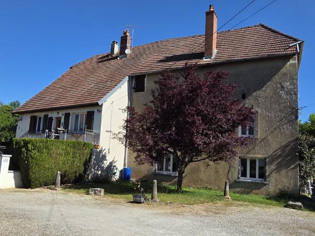 Maison 9 pièces 263 m²