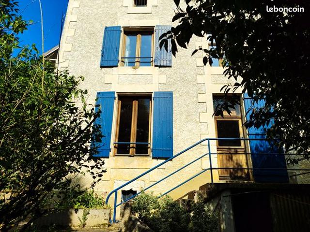 Maison 9 pièces 263 m²