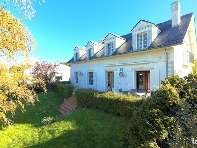 Maison 9 pièces 263 m²