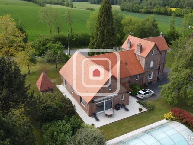 Maison 9 pièces 263 m²
