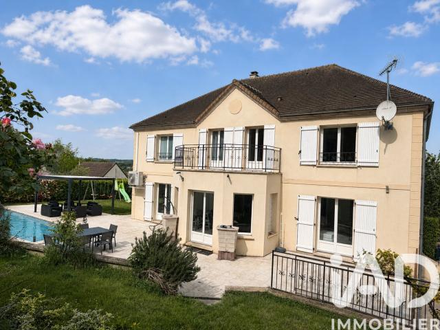 Maison 9 pièces 263 m²